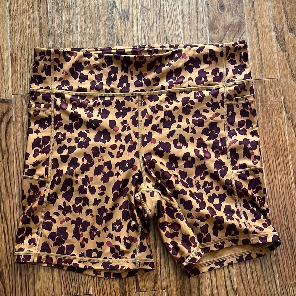 Gap biker shorts